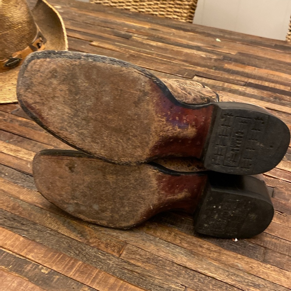 Corral Cowboy Boots with Design/Jewels - Picture 5 of 9